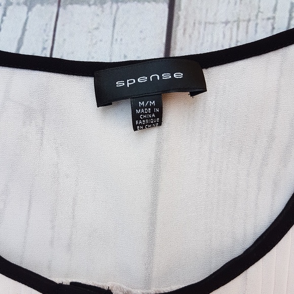 Blouse - Picture 2 of 5